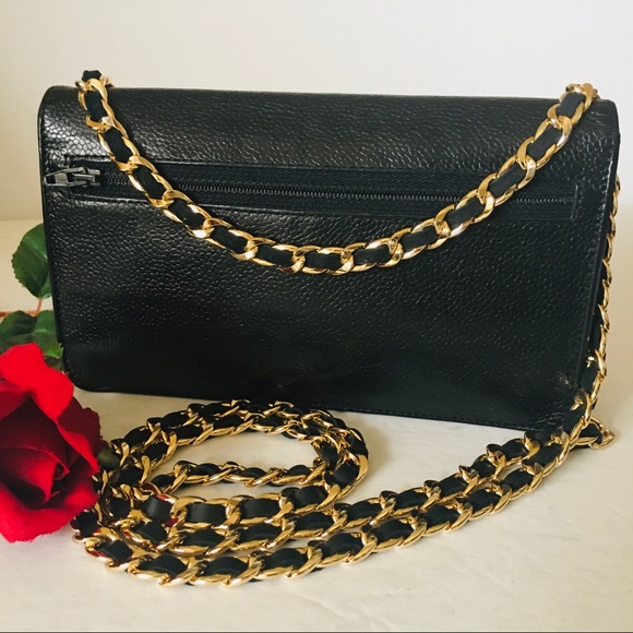 ❤️CLASSIC CHANEL WALLET ON A CHAIN ❤️ - Picture 3 of 13